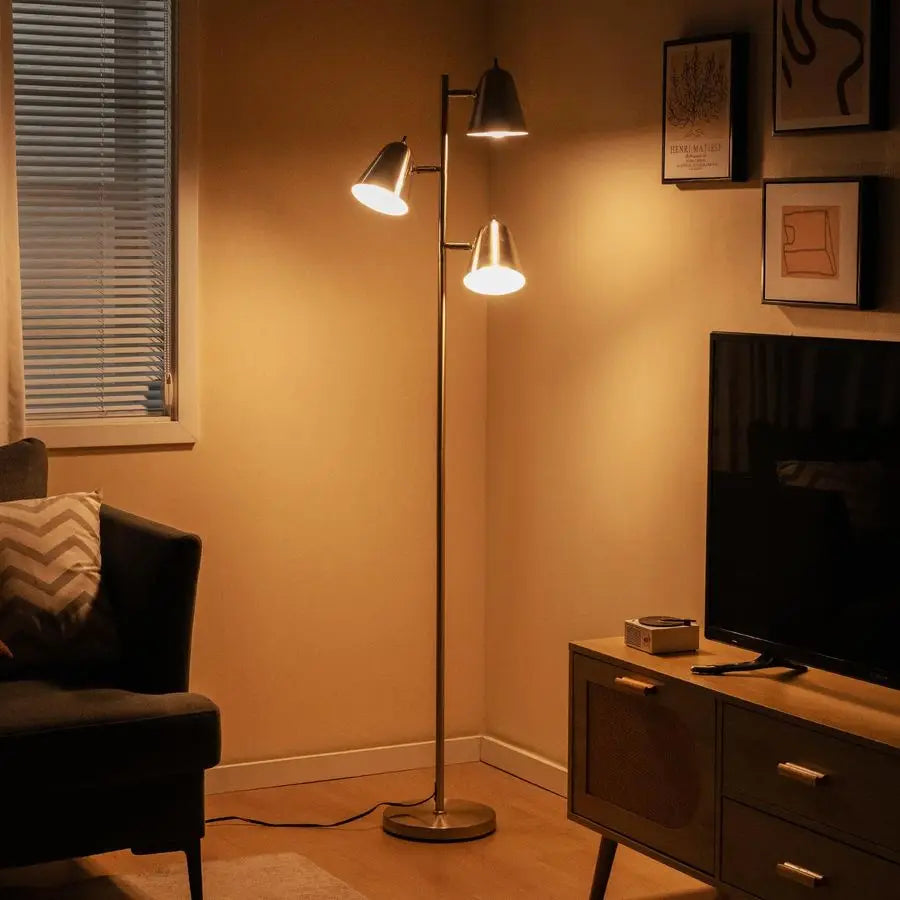 The Astoria Brass Floor Lamp | Woodies ON Woodlawn